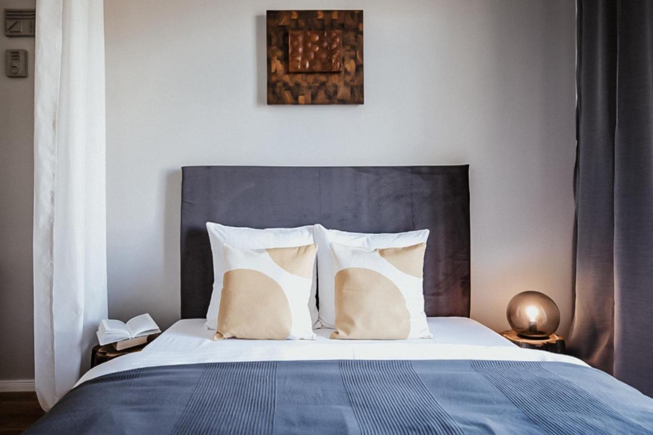Turnkey I King George Square Studio — Fotky 3